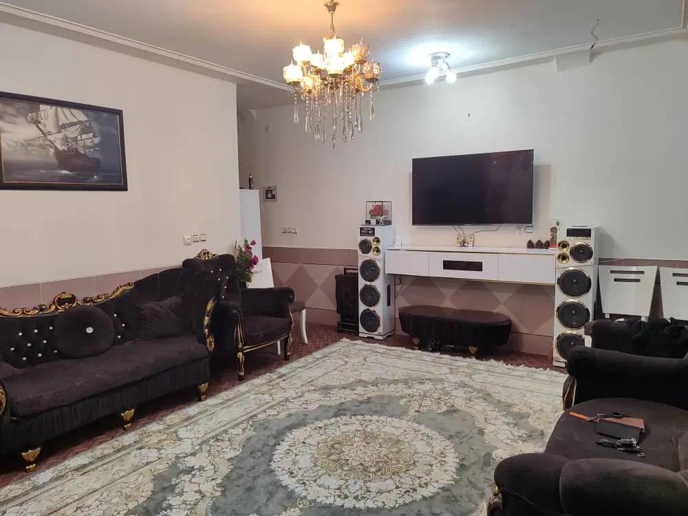 کرایه و رهن آپارتمان ۸۰متری  و  لکس پایین۱۴۵متر