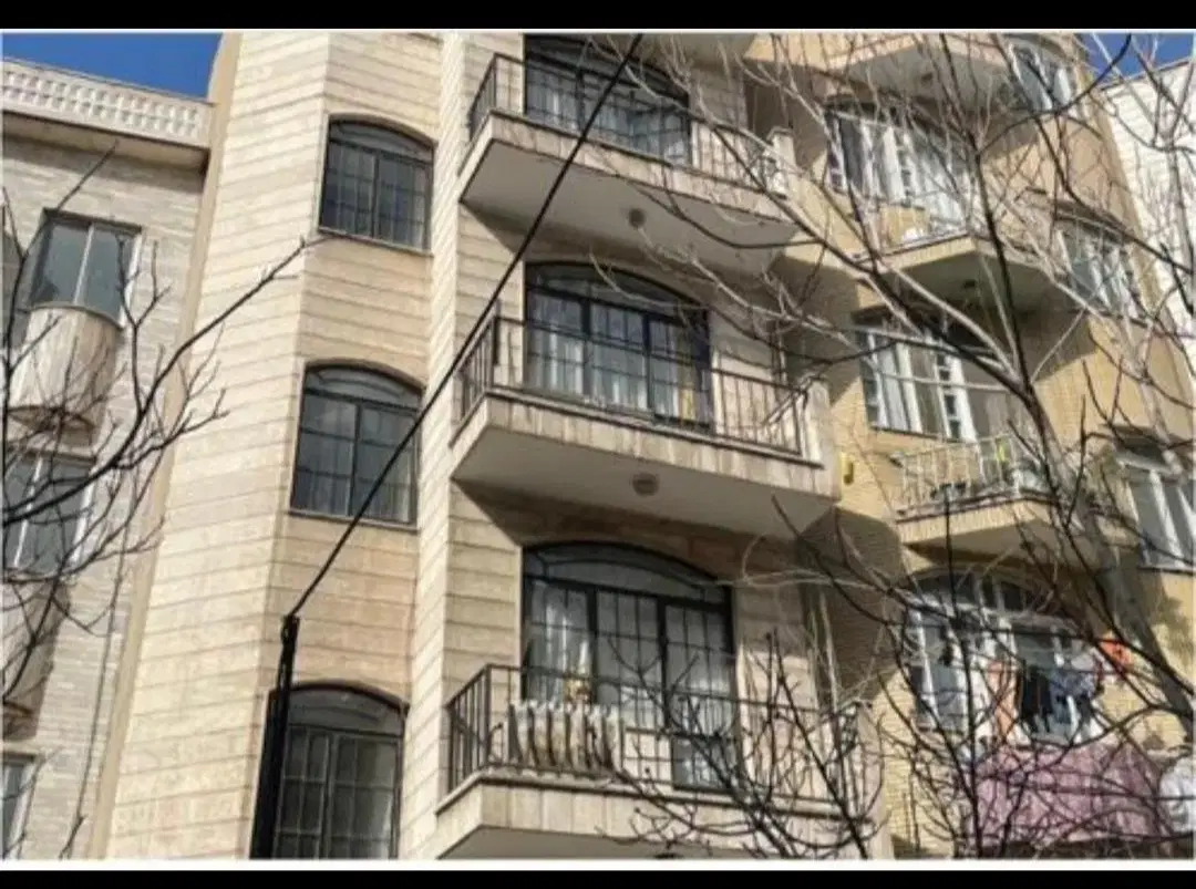 آپارتمان ۱۱۱ متری نیروی دریایی