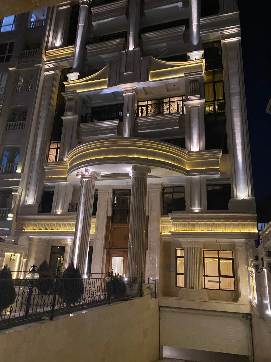 ۱۲۰ متری خیام غربی