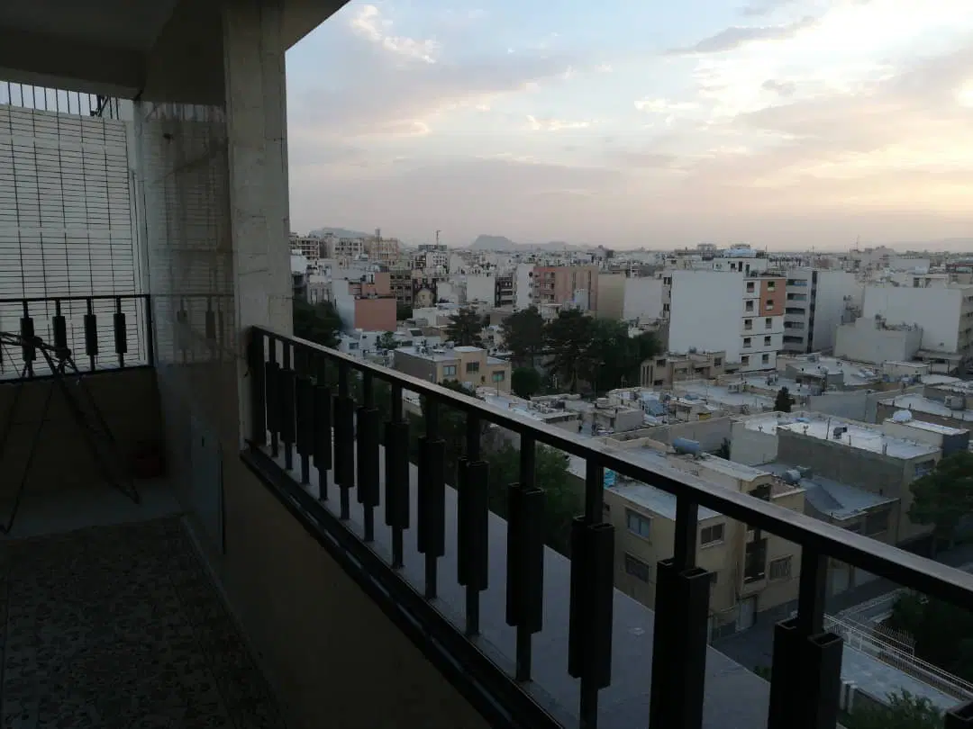 آپارتمان ۹۴ متری فلاطوری