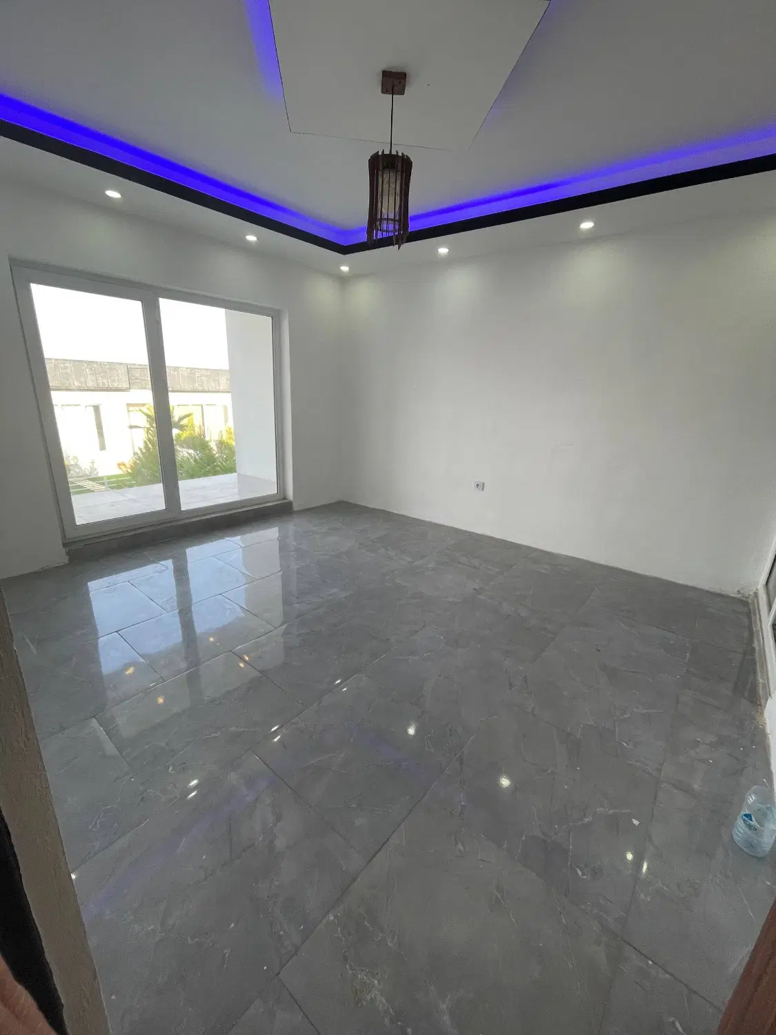 مدرنِ بی‌سروصدا