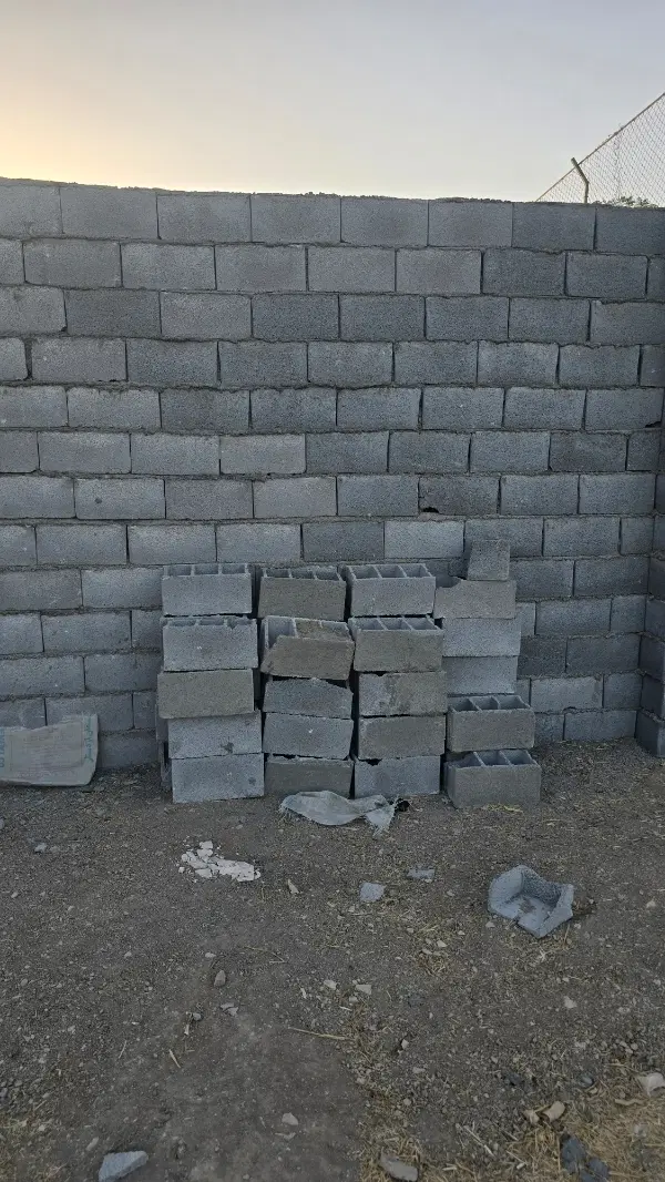 چهار دیواری خیابان سروش