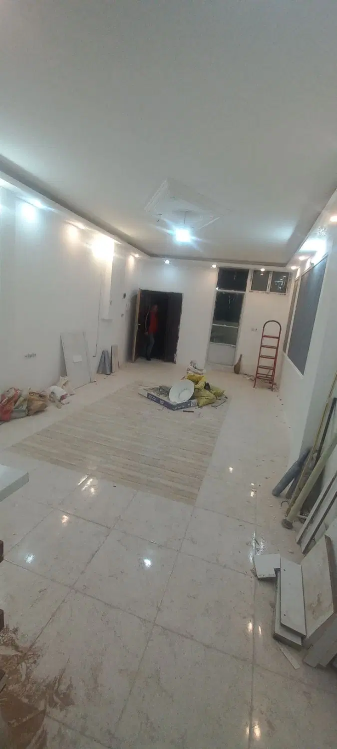 خانه ۸۵ متری دو خواب  طبقه سوم طبرسی شمالی