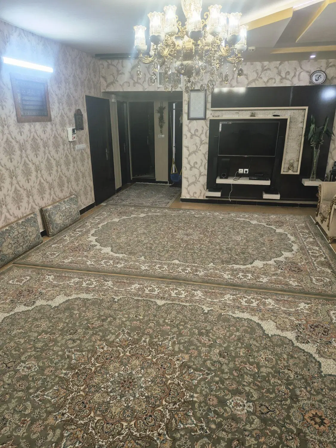 آپارتمان ۱۰۰ متری تک واحدی