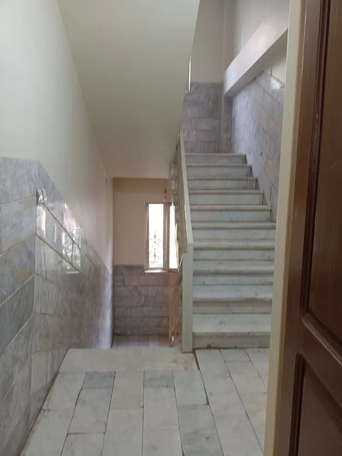 اجاره انبار یا اجاره شرکت در چند طبقه با پارکینگ