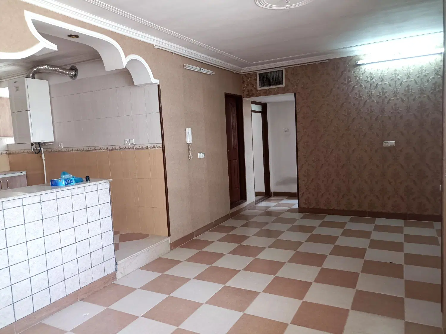 ۹۰ متری اجاره ای