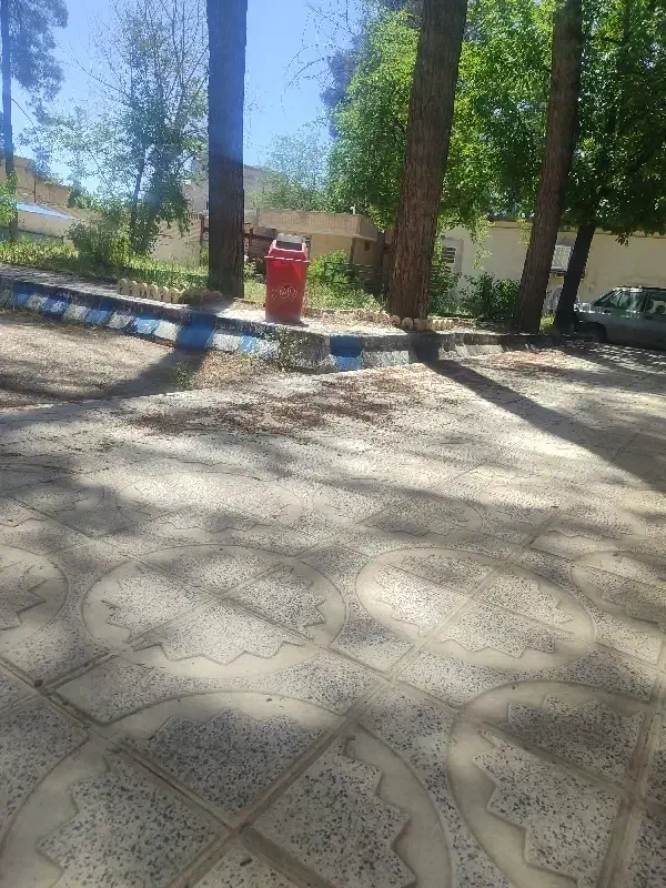 یک باب گاراژ 200متر نرسیده به سی متری اول ش رجایی