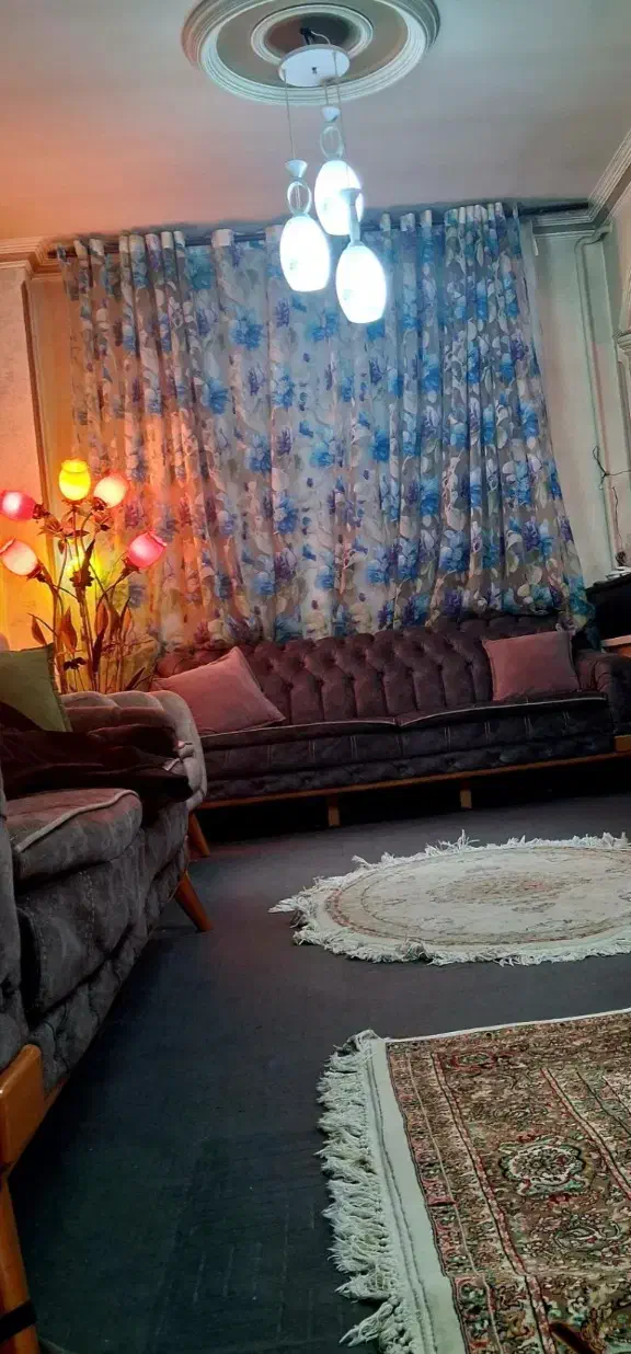 همخونه بی حاشیه