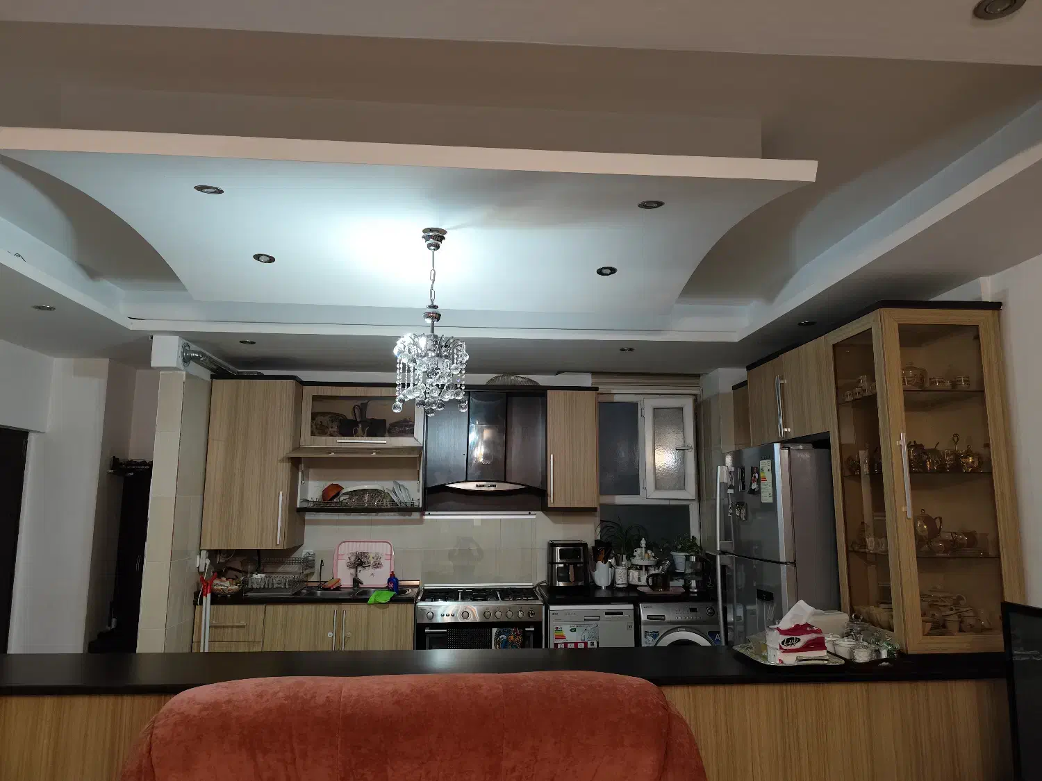 آپارتمان ۱۰۱ متری اردلان۴
