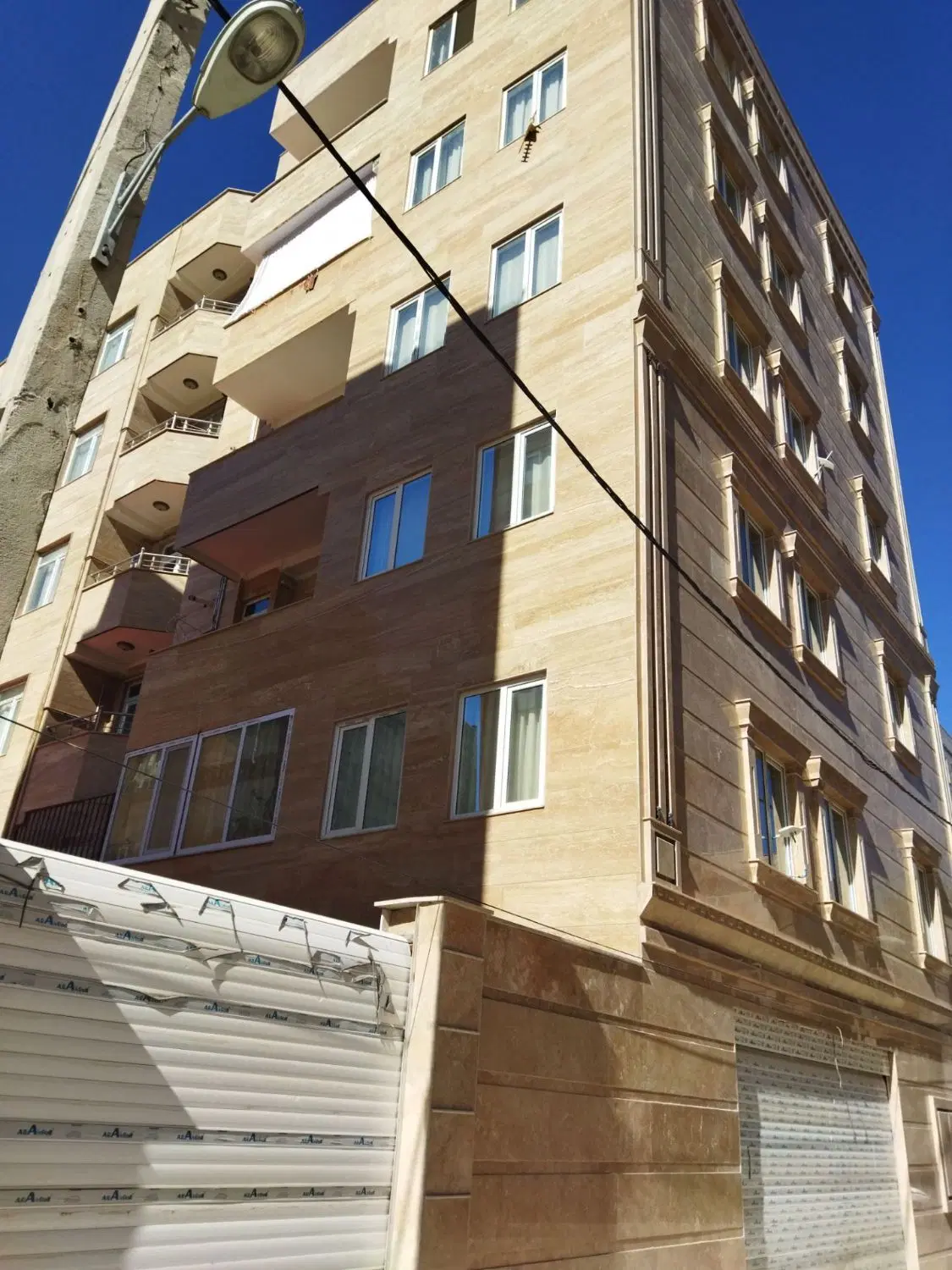 اپارتمان شهرک ساحلی طبقه ۳