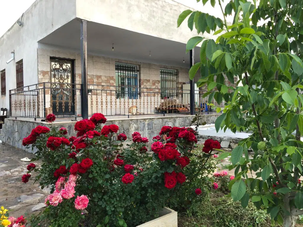 باغ در یکانه