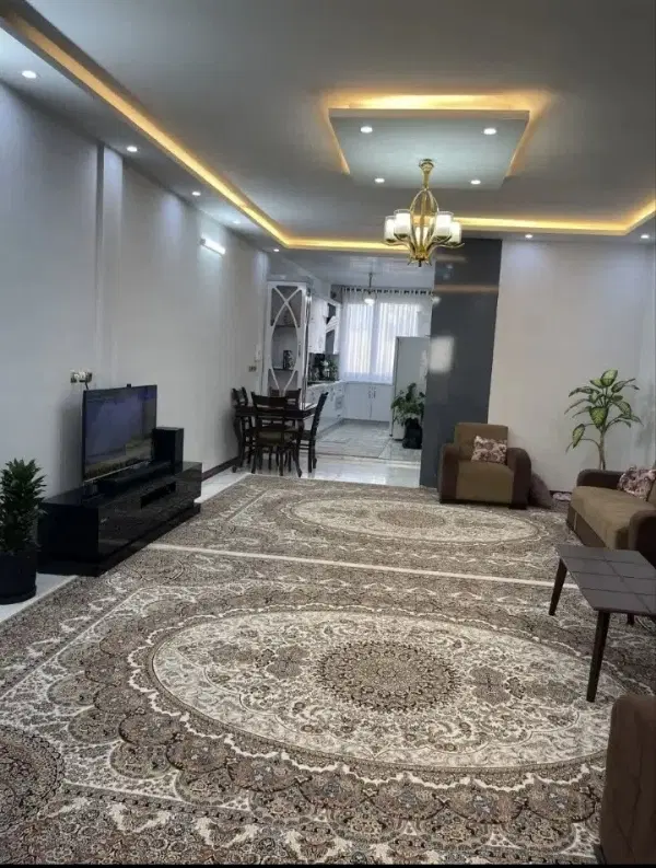 همخونه خانم