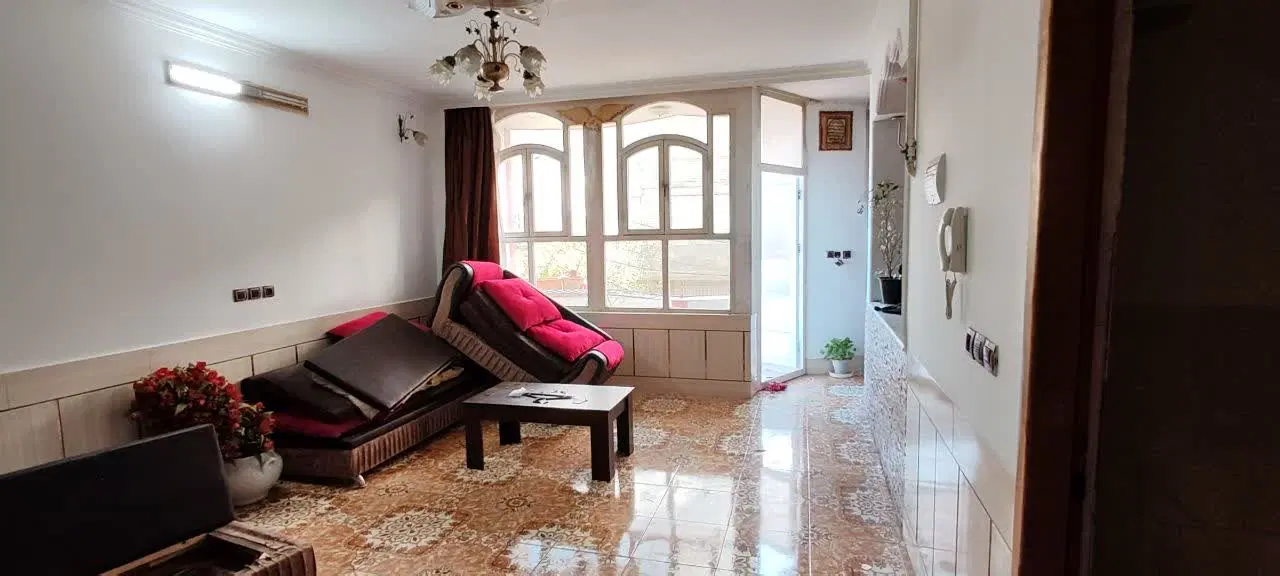منزل دوطبقه