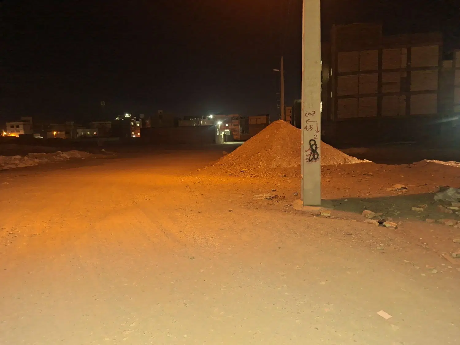 زمین مرزبانی حاشیه خیابان ۲۴متری
