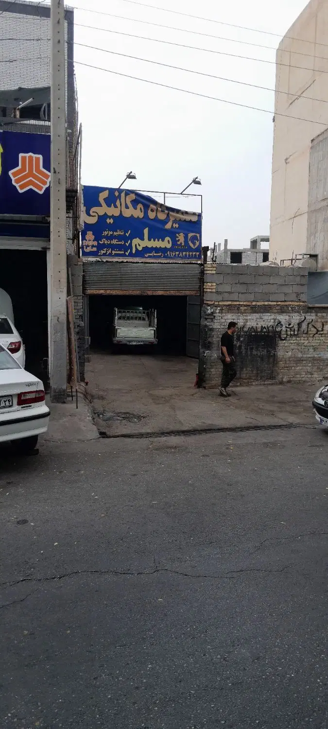 رهن واجاره مغازه۱۵۰ متری  جاده انقلاب