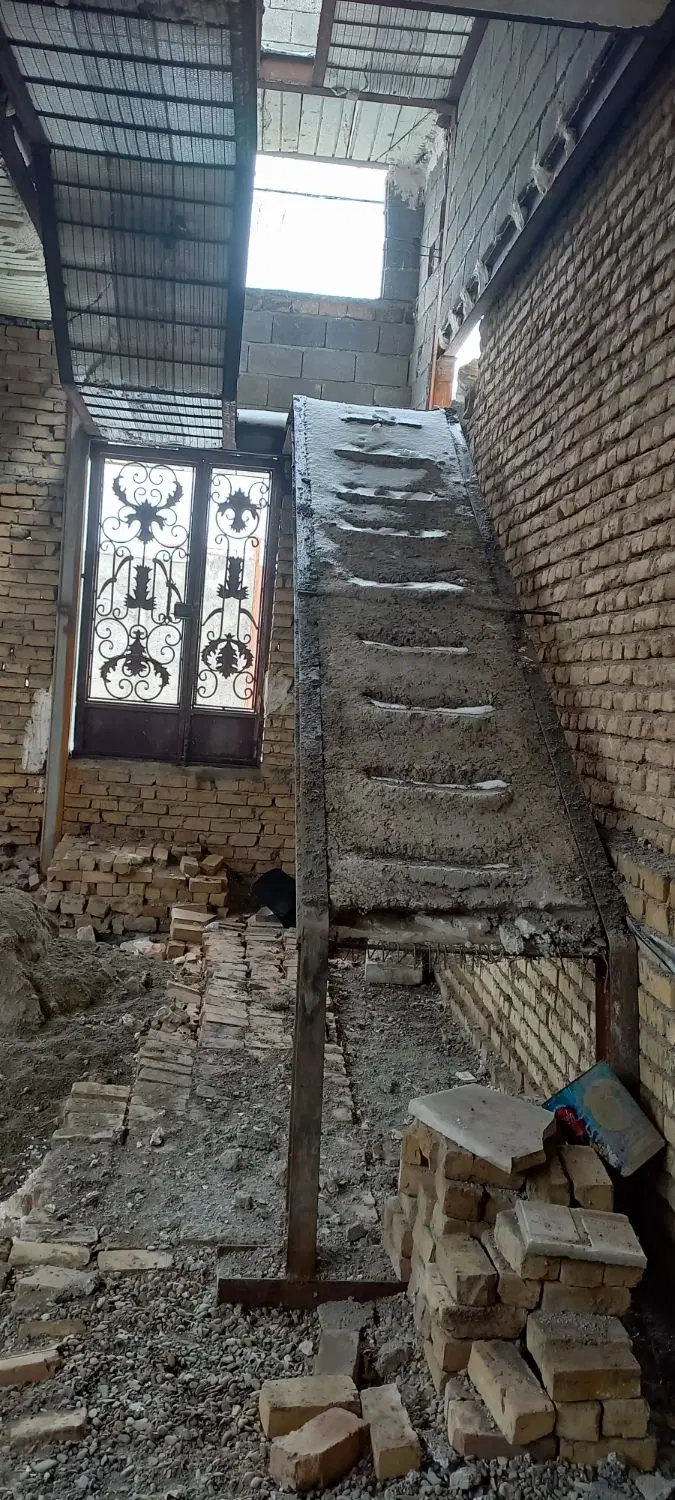 ساختمان سفت کاری