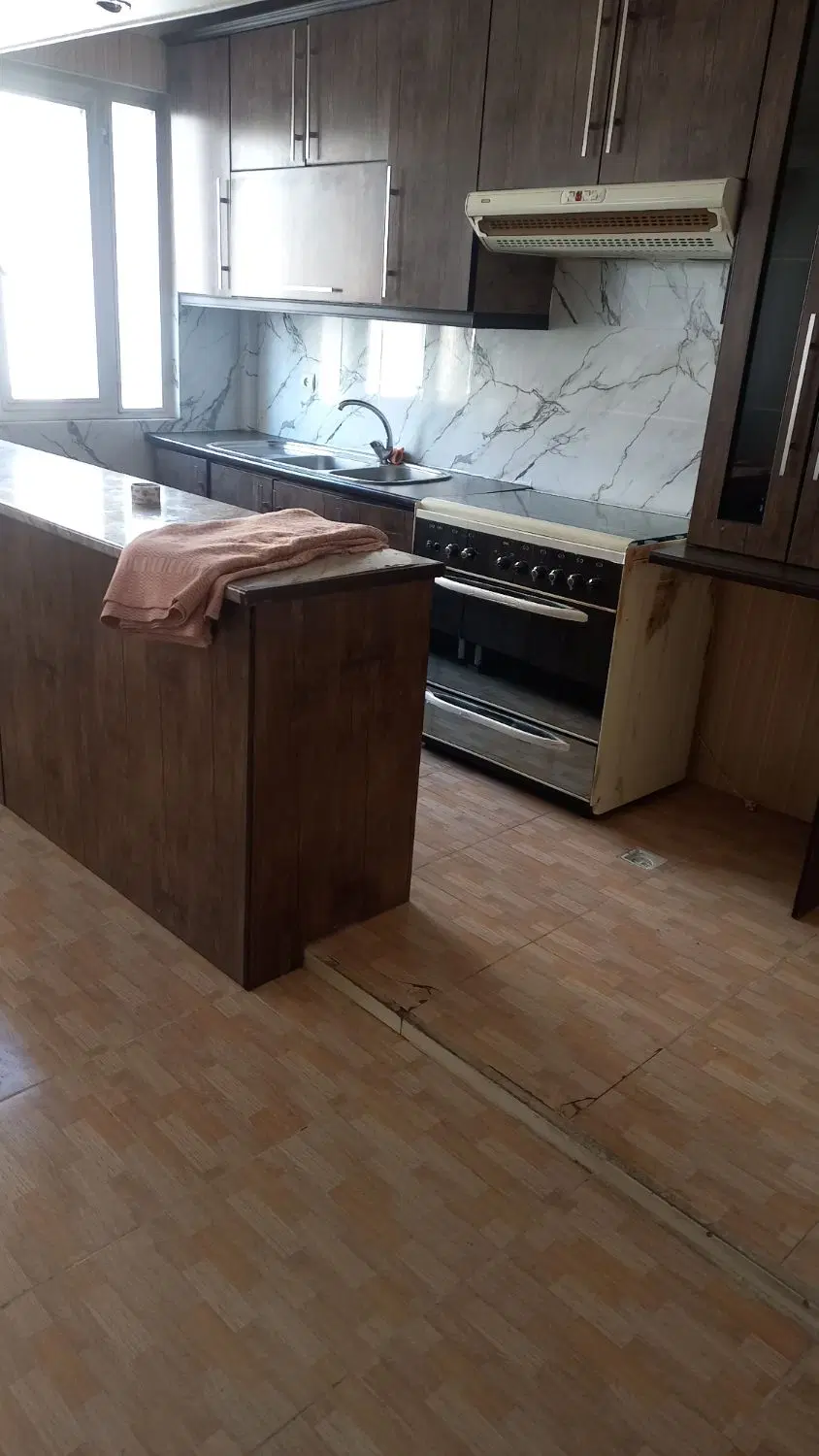 اجاره آپارتمان ۴۷ متری تولید دارو