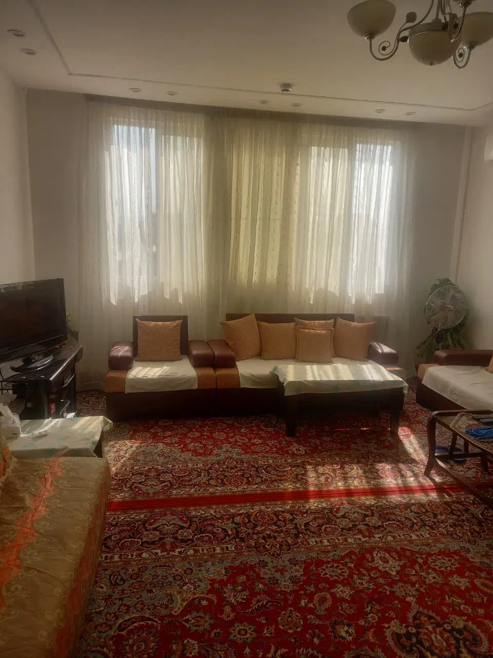 آپارتمان ۸۰ متری دو سال ساخت و سنددار