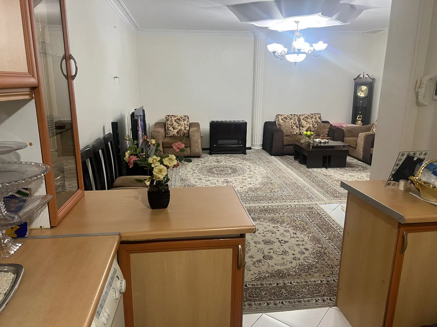 آپارتمان ۳ طبقه مهرشهر