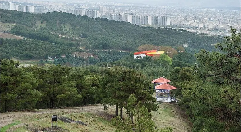 ویلایی 132متر در لویزان سه طبقه ، خوش آب و هوا