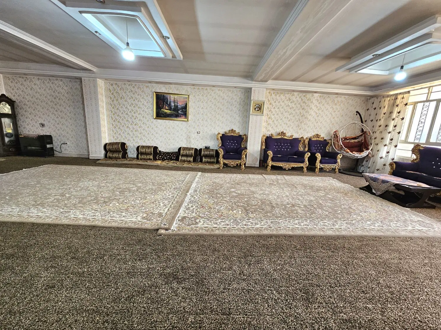 اجاره کوتامدت خونه تمیزوبزرگ باپارگنیگ مرکزشهر