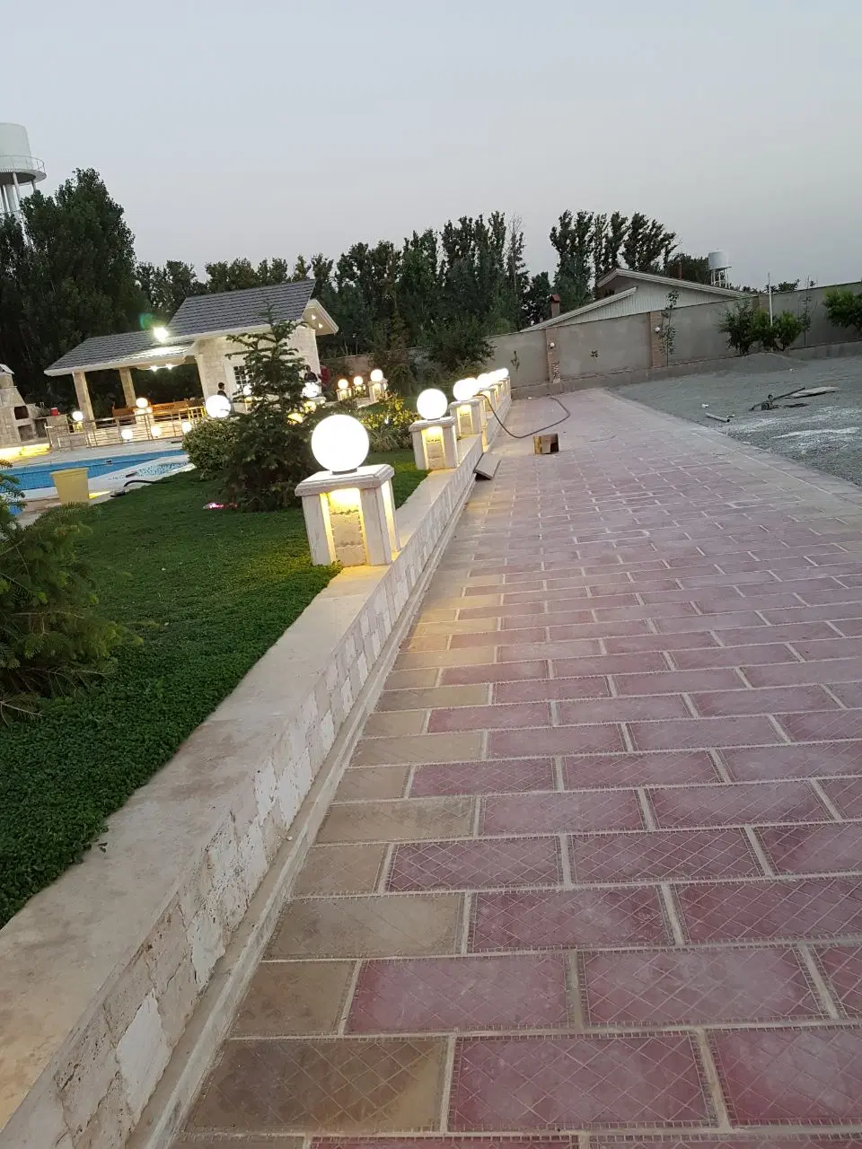 ویلایی ۲۰۰ متری شمالی خیابان اسمان