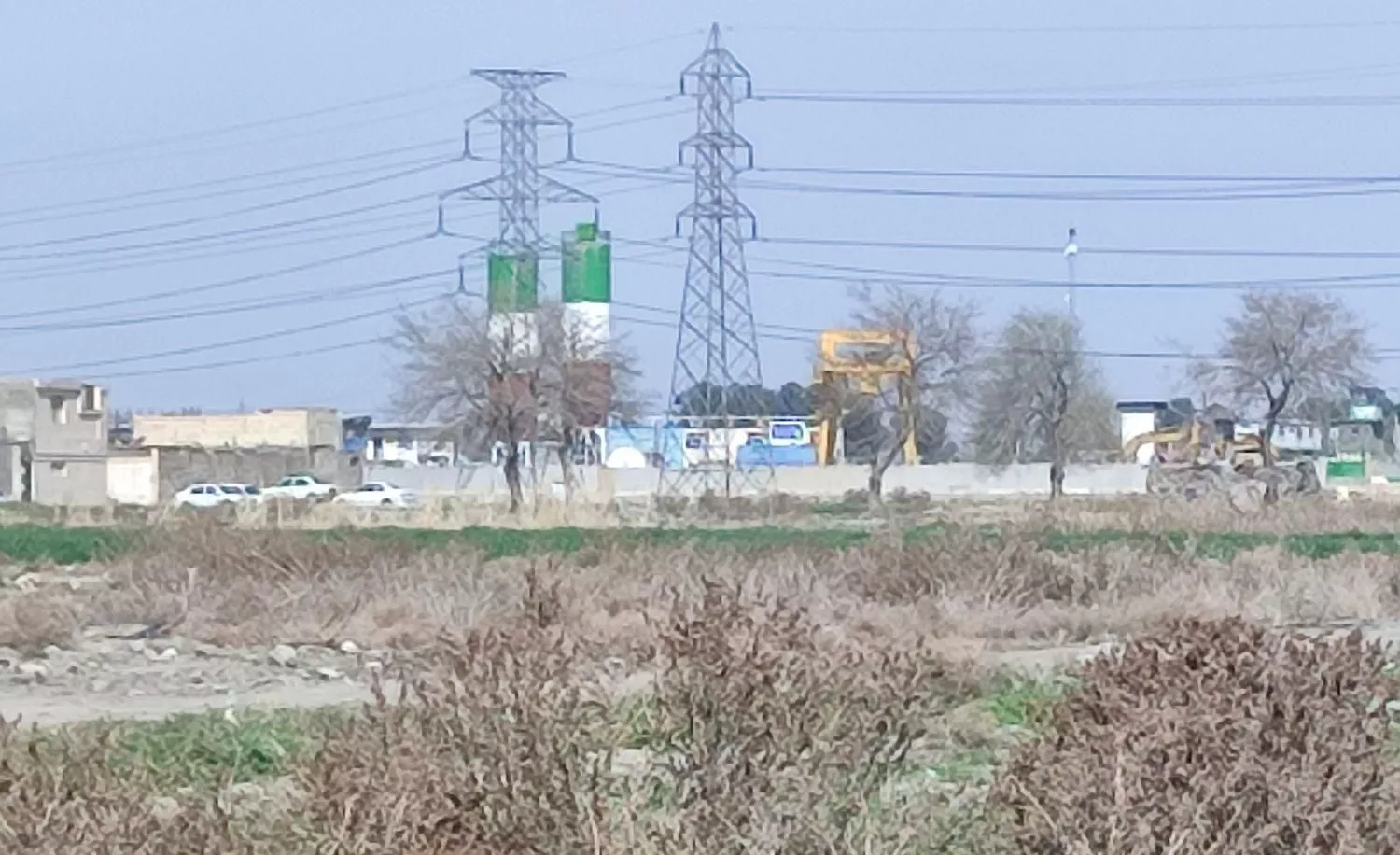 زمین ۱۶۵ متری دونبش