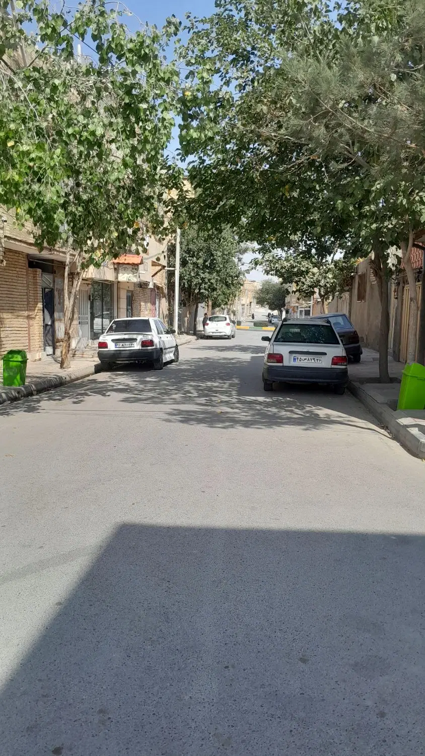 زمین فروشی