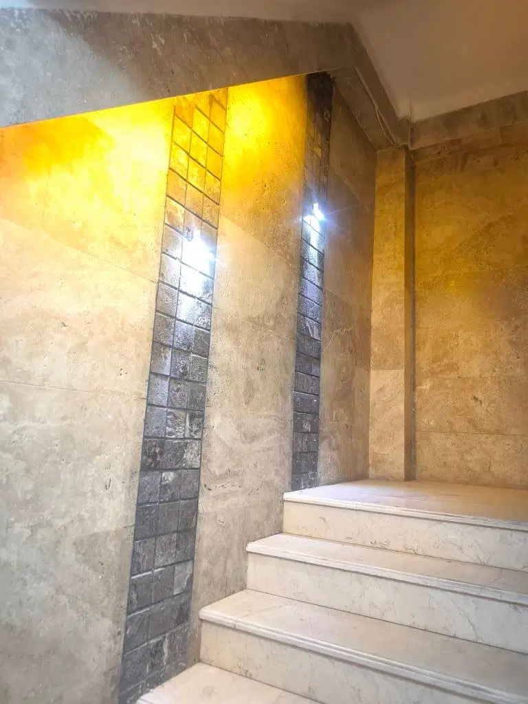 آپارتمان تک واحدی