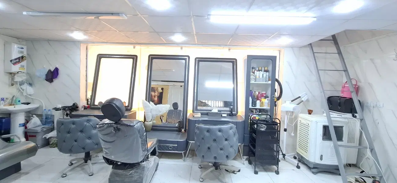 مژه‌کار تتوکارکراتین‌کار  جای شما در سالن ماست