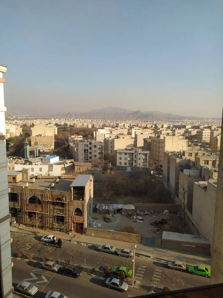 آپارتمان۹۶متر دوخوابه آهنگ خ میثم منظره فوق‌العاده