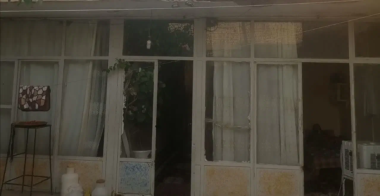 خانه قدیمی سند تک برگ‌