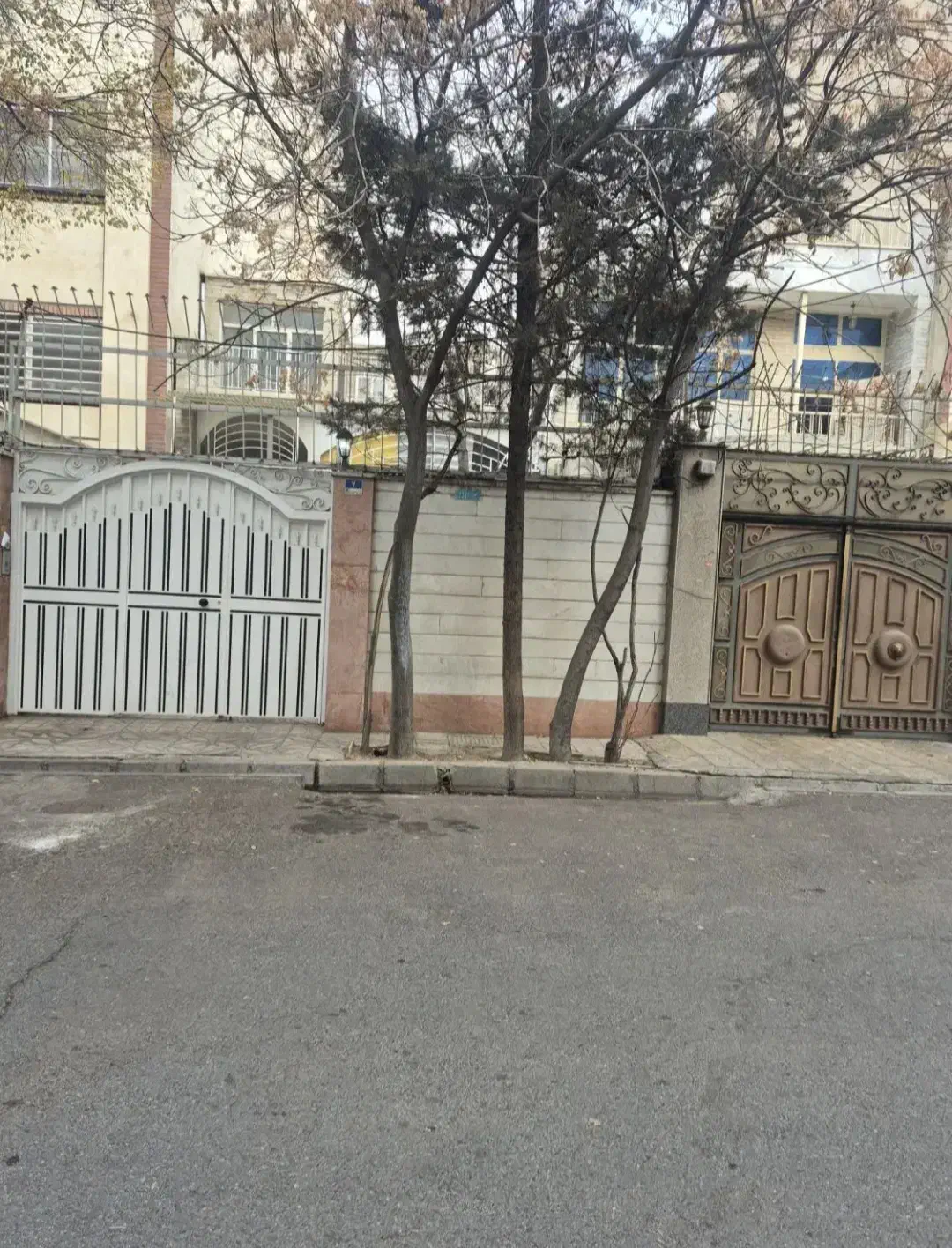 ۱۱۰متر کلنگی بغل دار_خ داورزنی