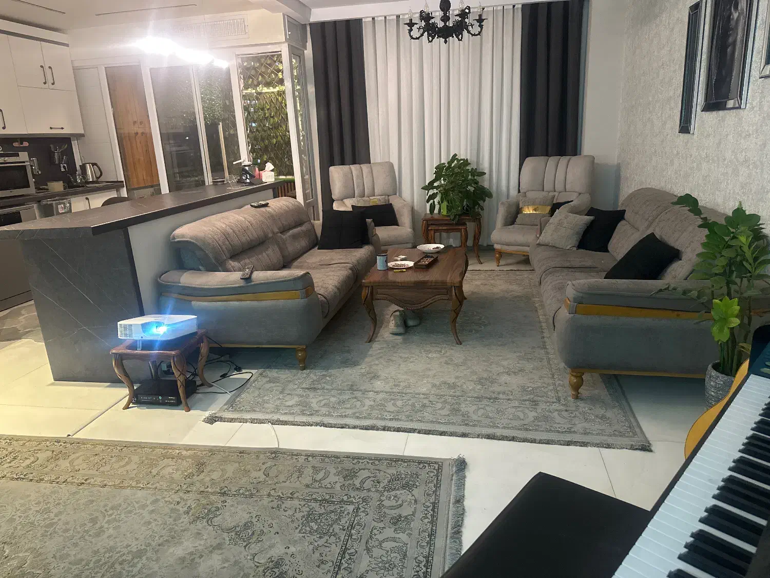 همخونه میخوام خانه دارم