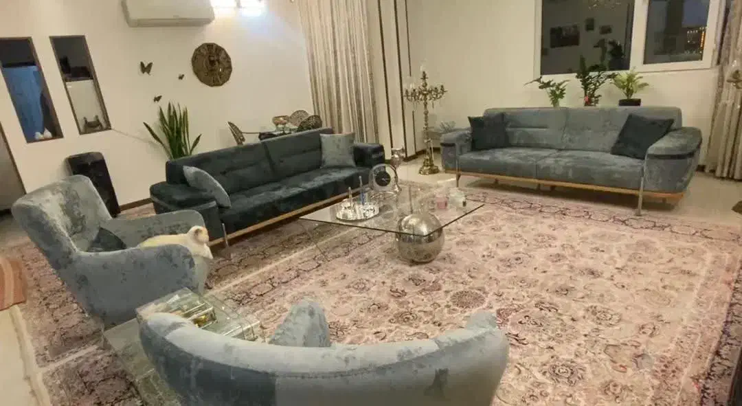 آپارتمان ۱۰۲ متری در امیریه ۴ رهن و اجاره