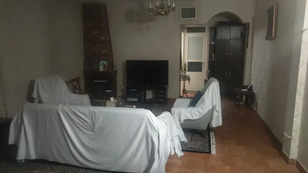 همخونه یا همخانه