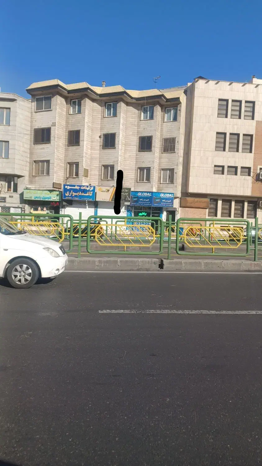 18متر کف و6 متر بالکن خیابان دماوند