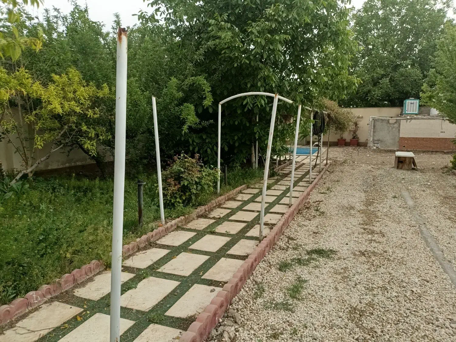فروش ۶۰۰ متر زمین باغی  قابل ساخت در هشتگرد نوکند
