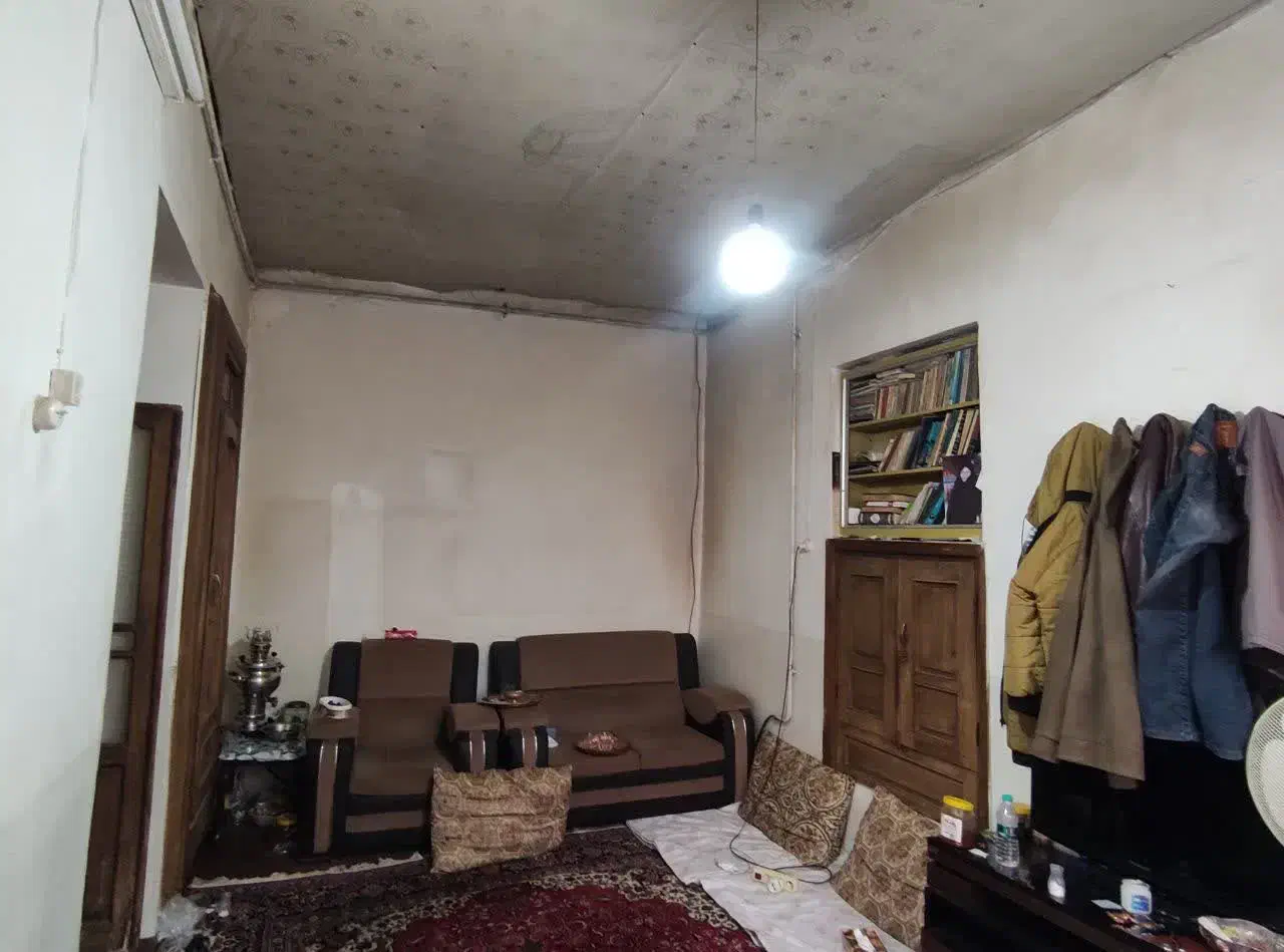 ملک تجاری و مسکونی