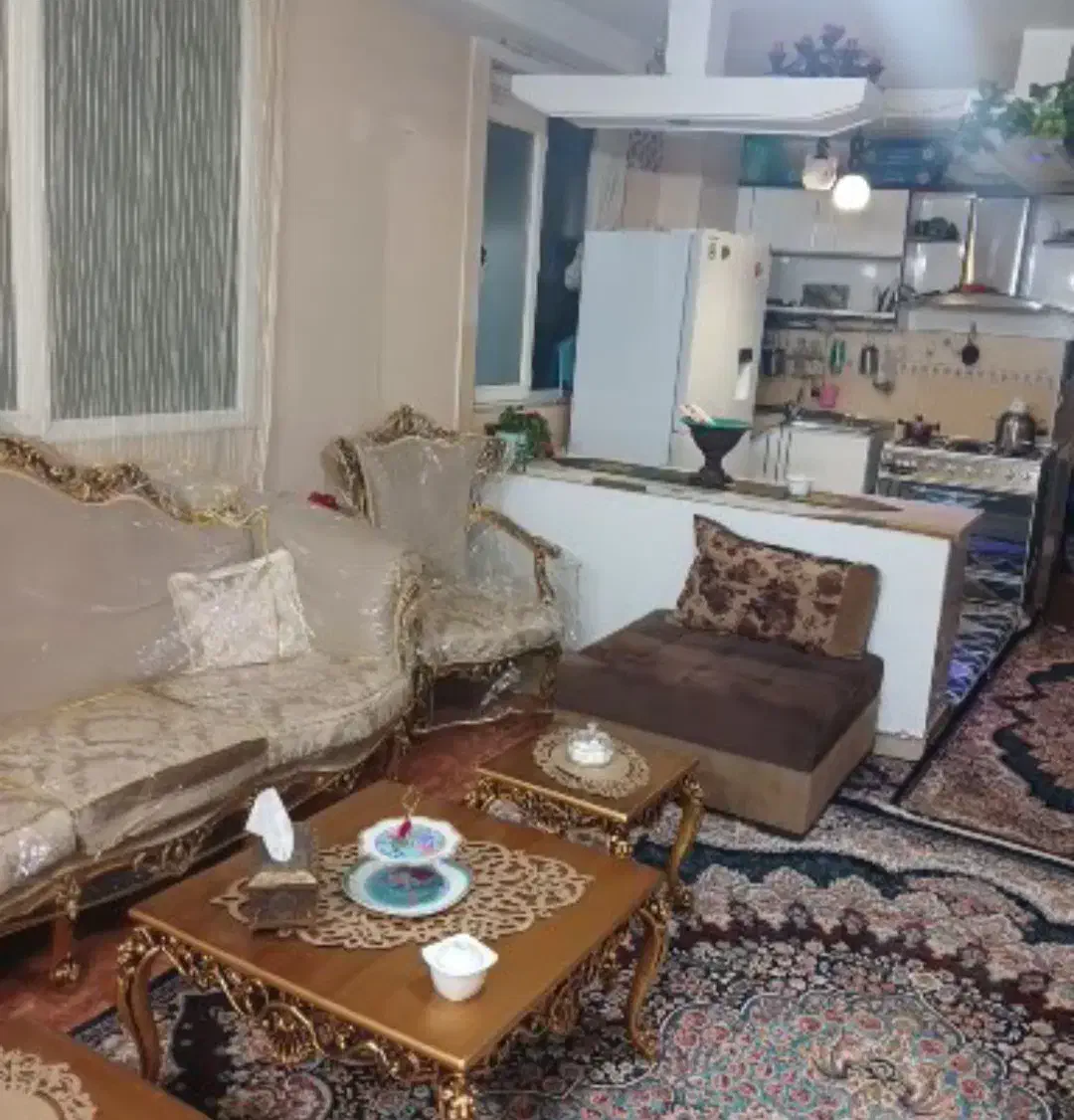 واحد۷۰متری واقع در اکبر سوری