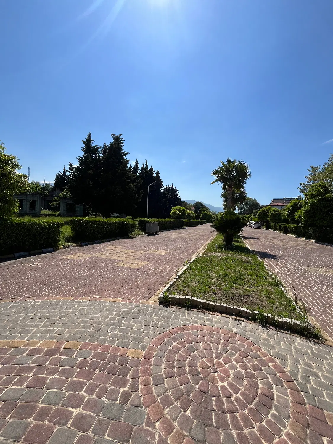 ۶۲۵ متر زمین در شهرک تاپ لوکیشن نوشهر