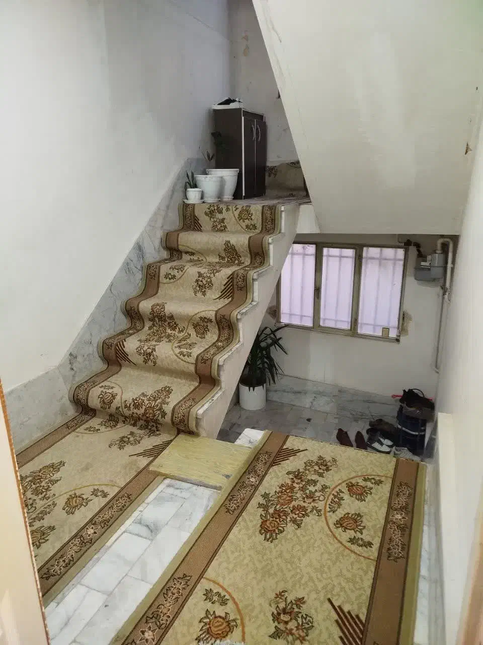 آپارتمان ۱۰۰ متری دو طبقه فروش یکجا و تک واحدی