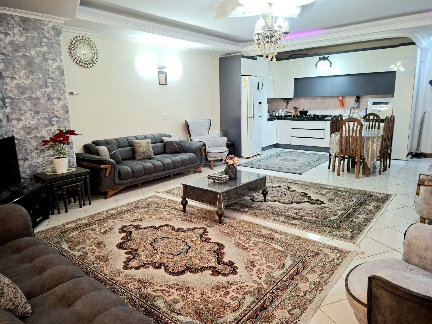 آپارتمان ۹۳ متری