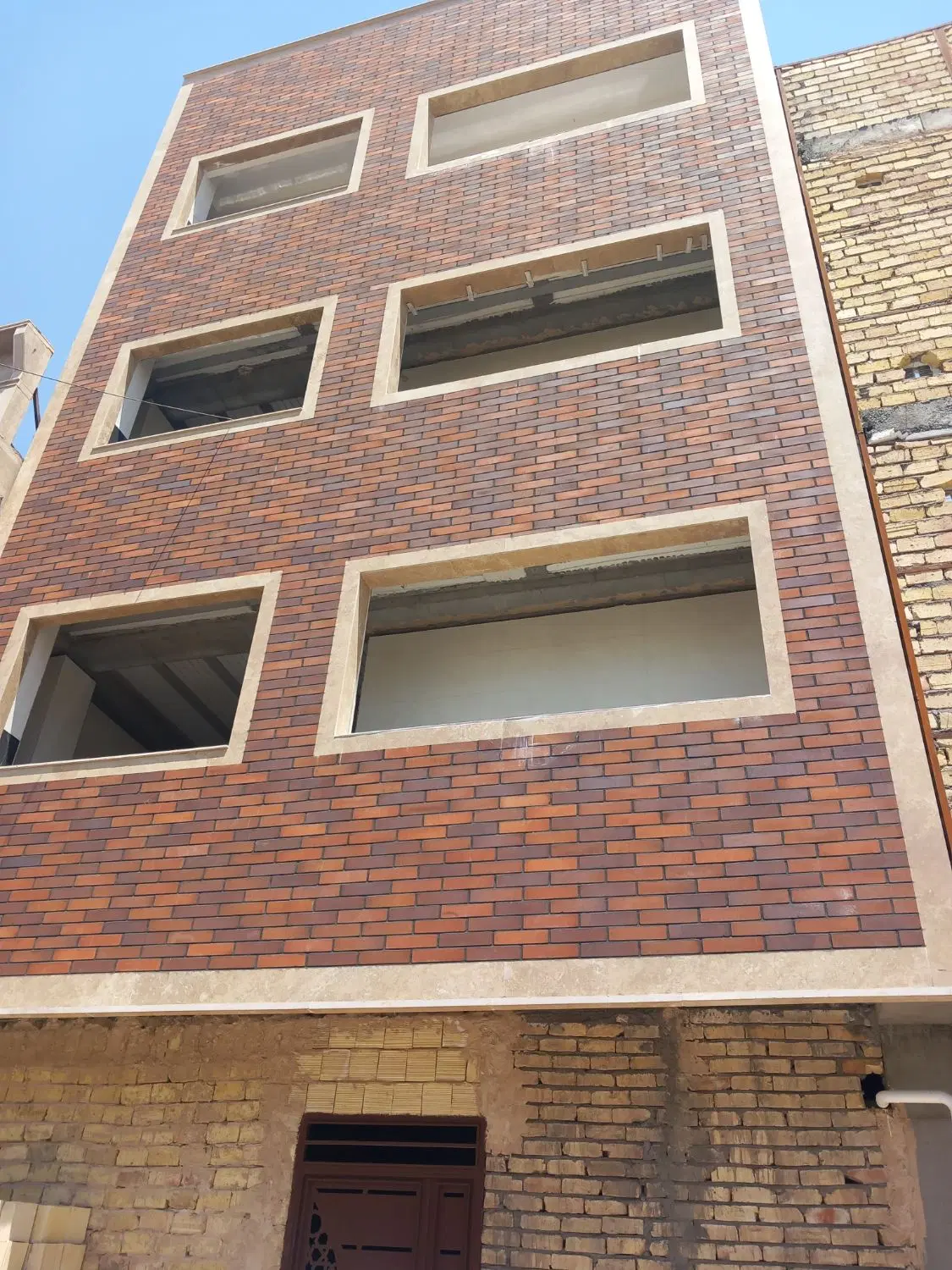 اپارتمان تک واحدی