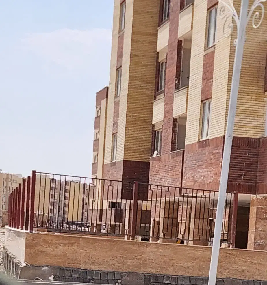 ۹۰ متری مسکن ملی