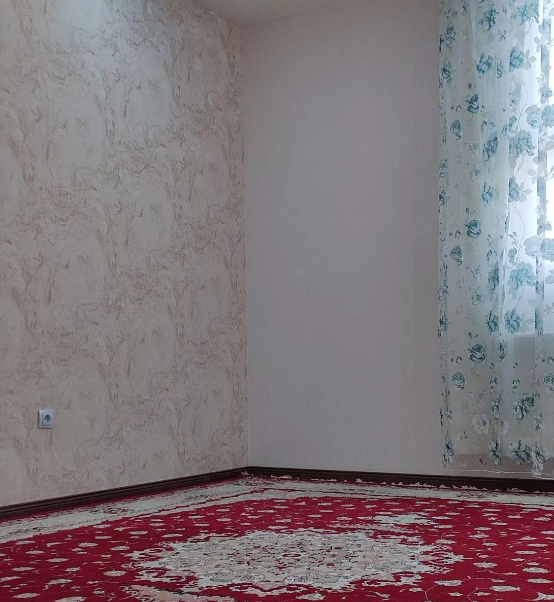 سوئیت ۱۰۰ متری مبله در شهرک اندیشه سرعین