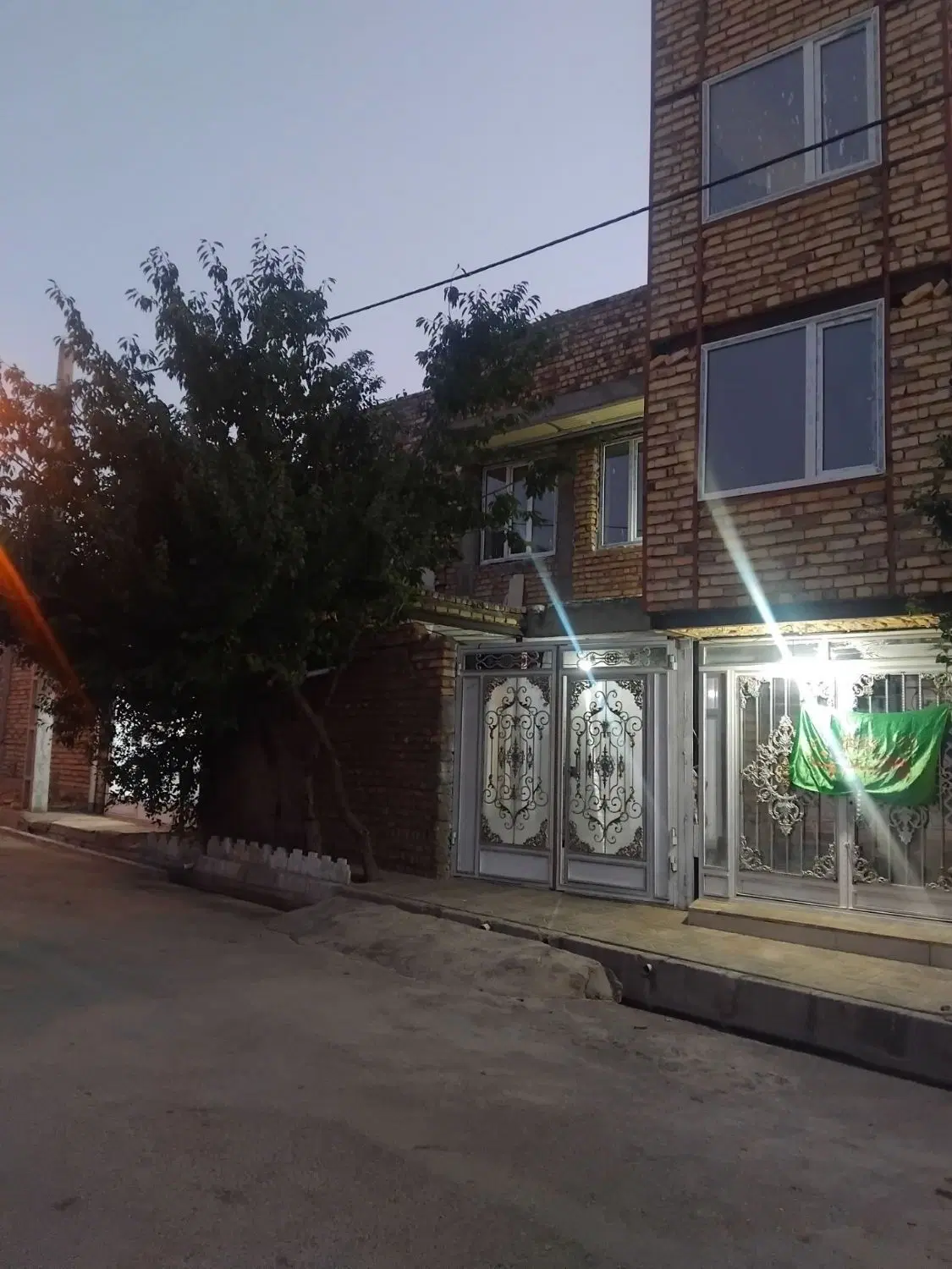 ملک مسکونی در زرین رود