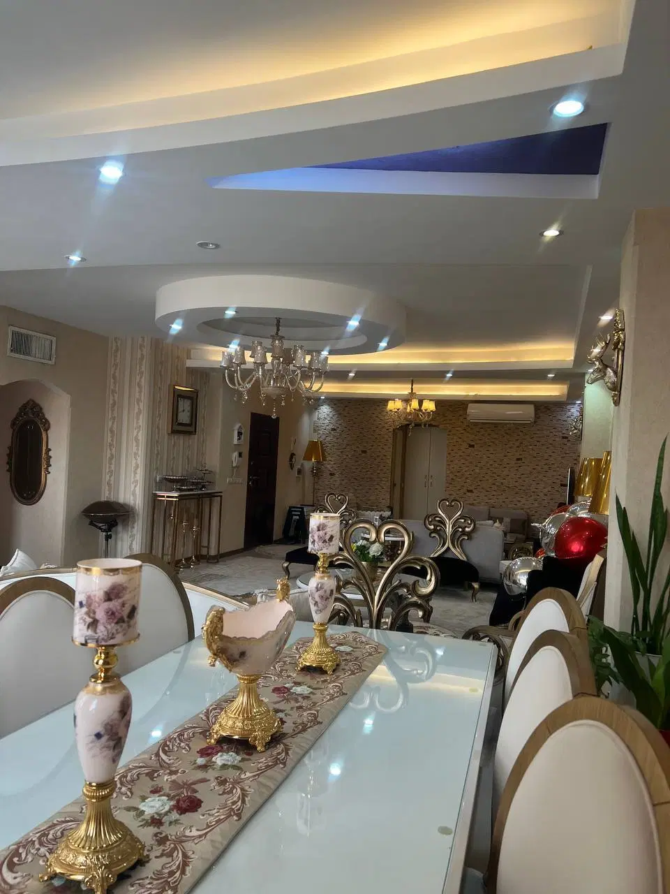 آپارتمان ۱۲۰ متر ،تک واحدی فول امکانات