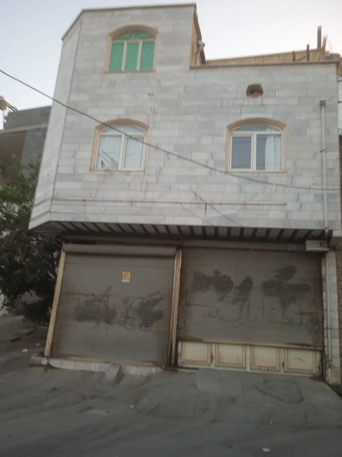 خانه تک برگ سند فرجه دونبش
