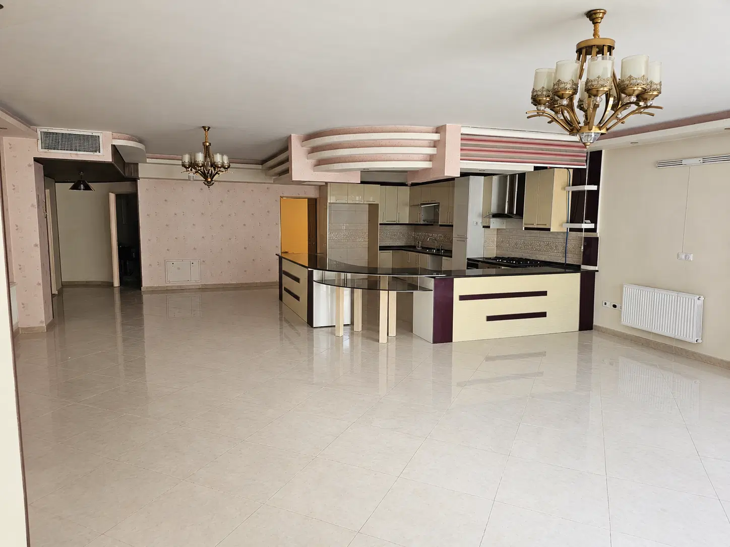 اجاره واحد همکف ۲۵۰ متر با حیاط اختصاصی